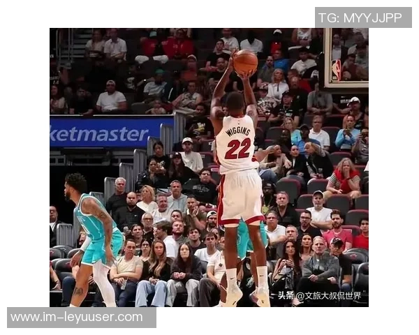 阿德巴约盛赞哈克斯实力非凡期待他争夺最佳第六人荣誉